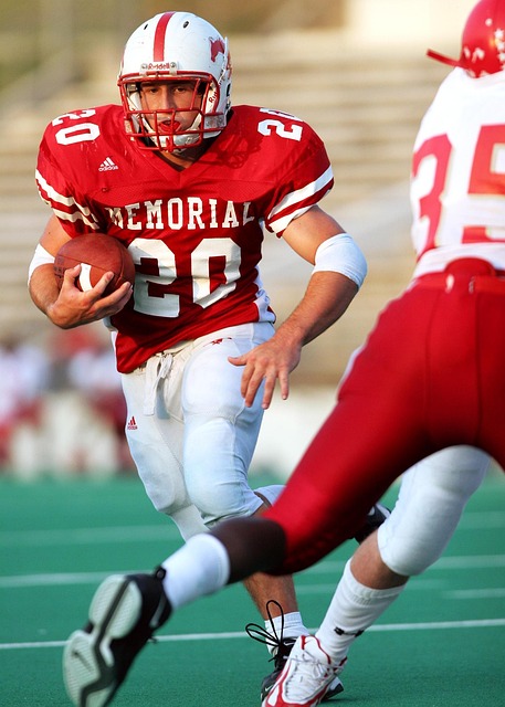 动为C罗举 动为C罗举